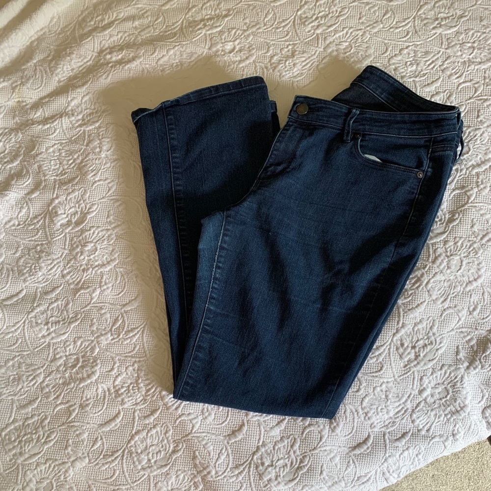 LOFT Curvy Boot Cut Dark Jeans